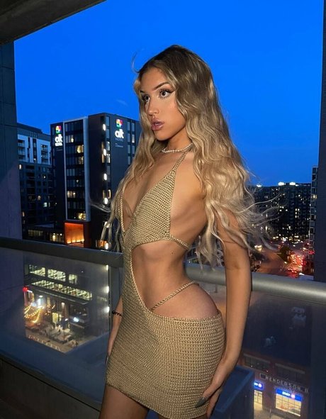 adeaadore セックスポルノスター 写真