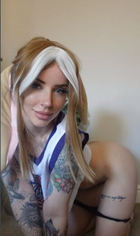 英国のティーンオンリーファン ポルノ 写真