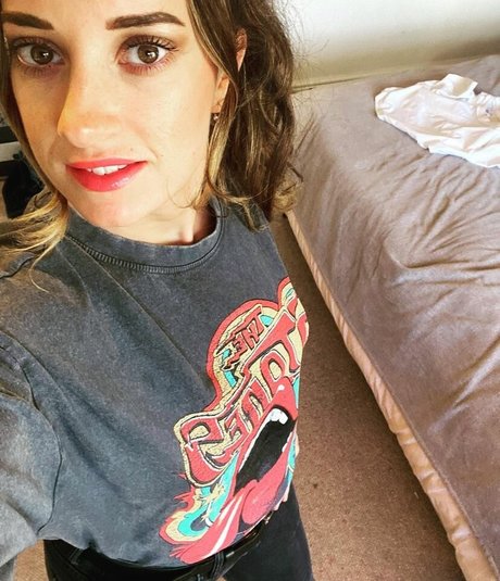 Scarlet Storm ヌードのポルノスター アーカイブ