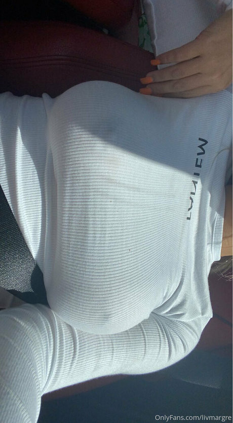 olivia snow69 ポルノスター トップ 写真