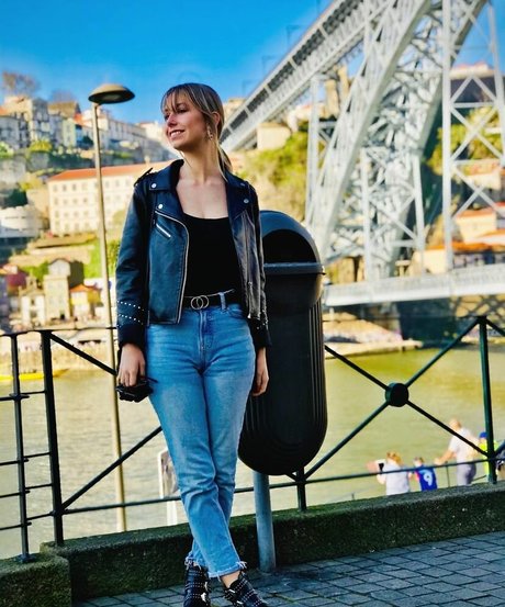 Mariana De Sousa ポルノスター パーフェクト 写真