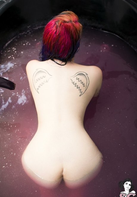 ヴィゴ・オンリーファンズ 美しい裸 写真