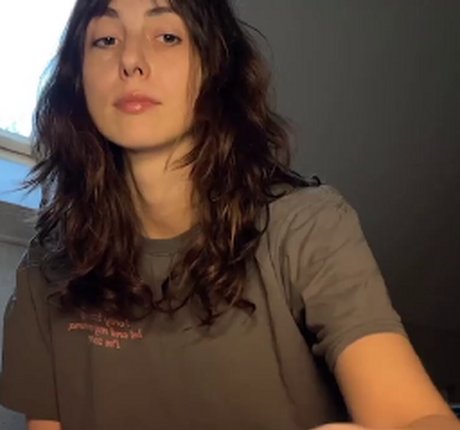 indiebroadcaster アダルトモデル 写真