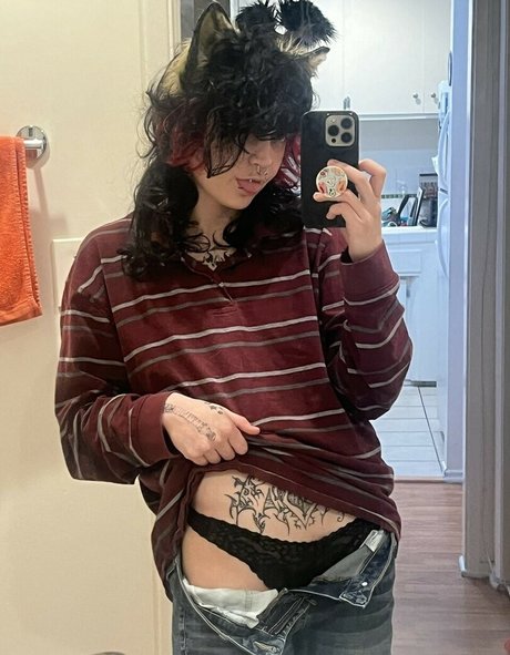 CanineCrucifix 素敵なポルノスター 写真