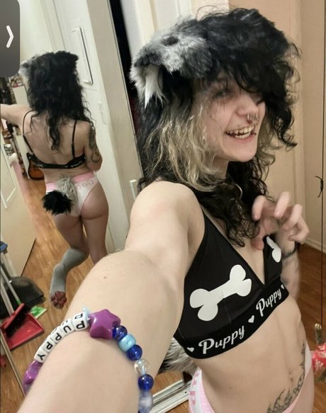 CanineCrucifix ヌードスター 写真