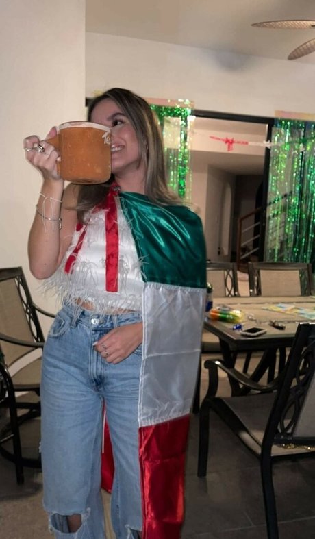 Fernanda Loya Rordriguez かわいいポルノスター 画像