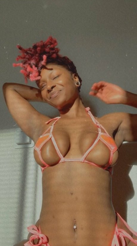 Mistress Matya ヌードモデル 画像