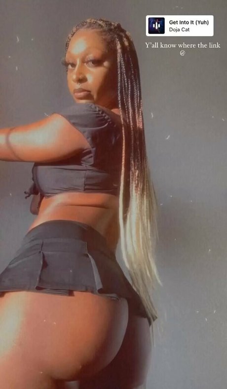 濡れたパンティーOnlyFans 裸 写真