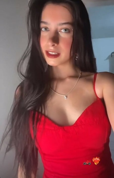 BiaGomez 独占ポルノスター アーカイブ