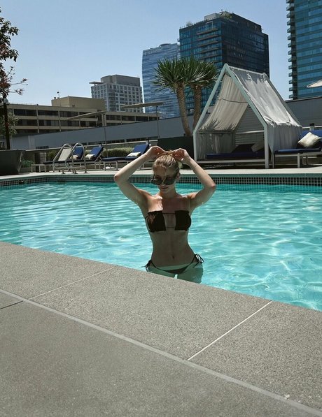 毛深い足のOnlyFans エロチック 写真