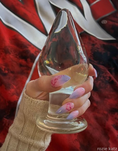 毛深いラテン系オンリーファンズ ホット裸 画像