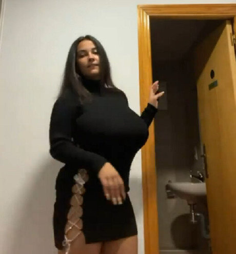 VIPヌードOnlyFans 美しいヌード 画像