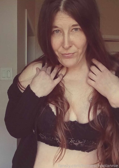 BBW TS オンリーファンズ セクシーヌード 写真