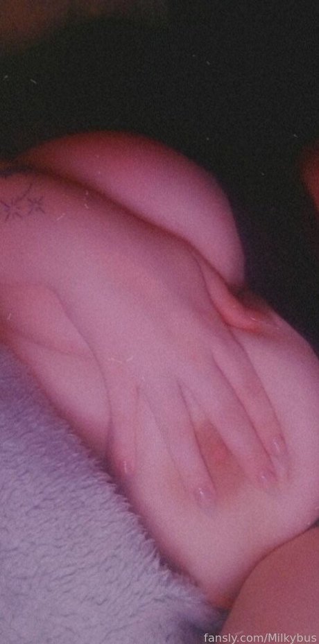 asmr ジンジャー オンリーファンズ ホットセクシー 写真