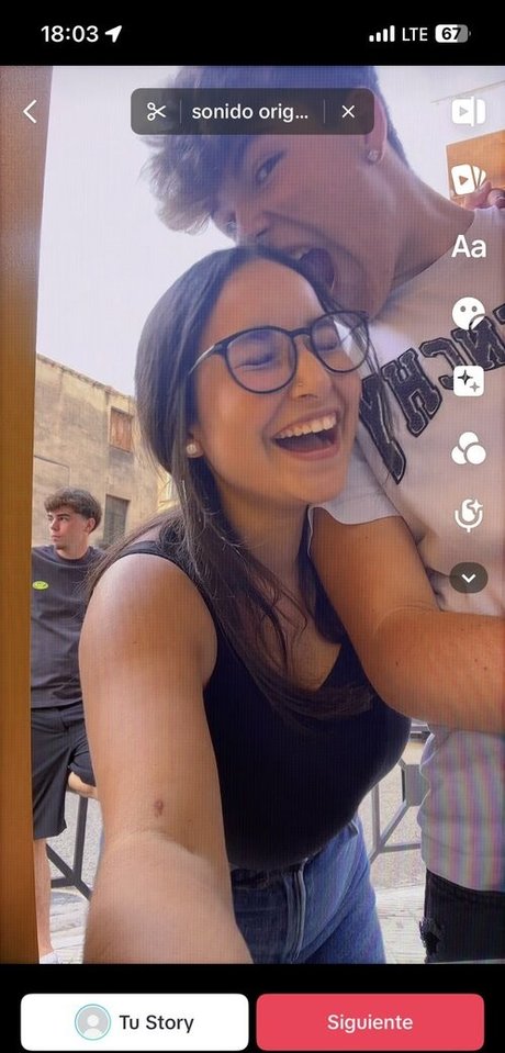 narjess 裸のモデル ギャラリー