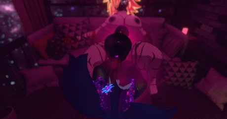 Maxi Nightmode 美しいモデル 画像