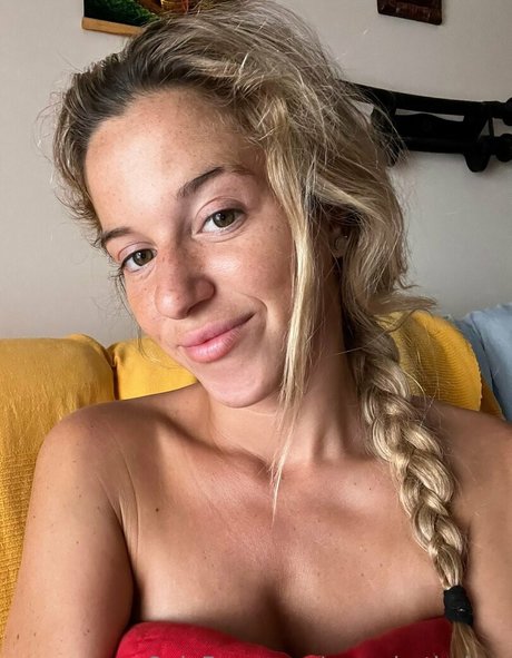 anna hotbabee アートスター 写真