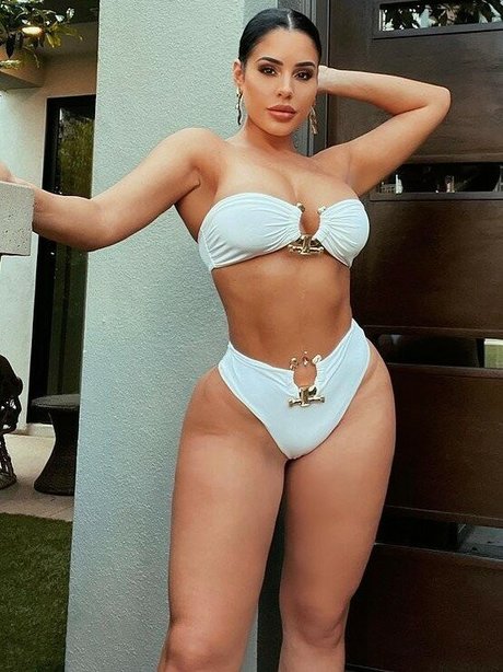 Stephanie Ball エロティックなモデル 画像