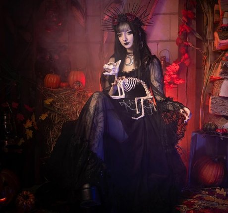 CreepyCassy ポルノスター 画像