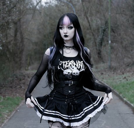 CreepyCassy ポルノスター xxx 画像