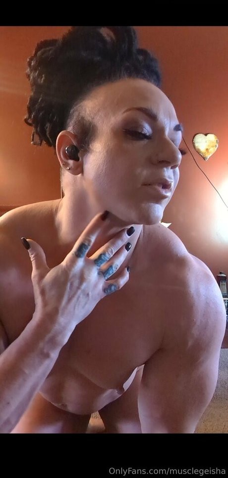 musclegeisha アダルトモデル 写真