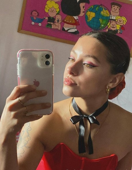 ダーティトークオンリーファンズ 無料セックス 画像