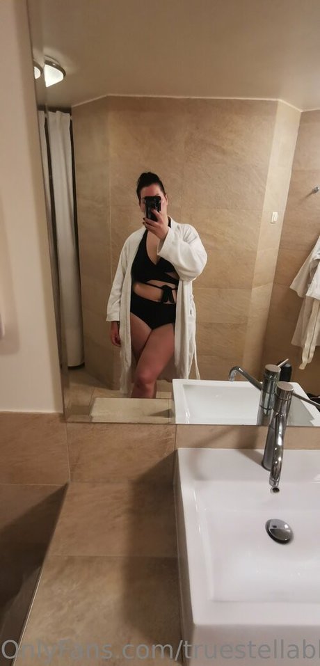 アジアンツインズOnlyFans 無料裸 画像