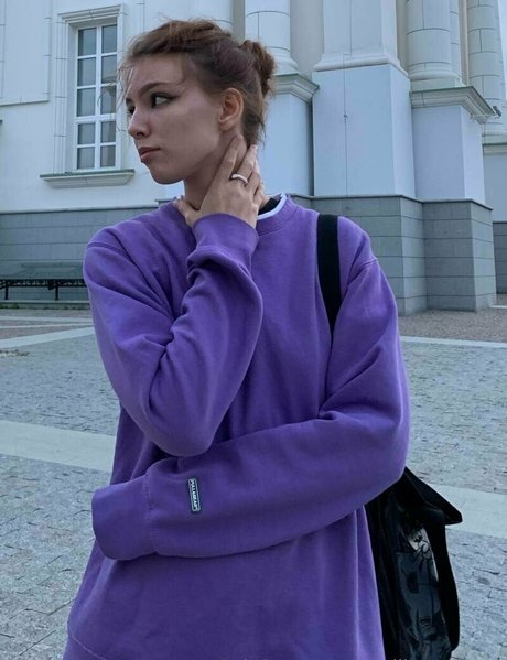 若い黒人女性オンリーファンズ アートポルノ ギャラリー