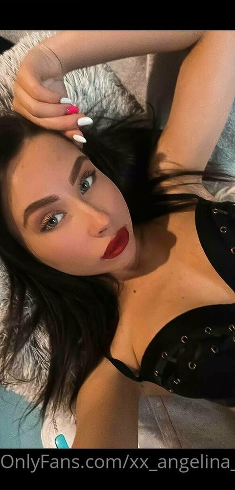 xx angelina xx 無料のポルノスター 写真