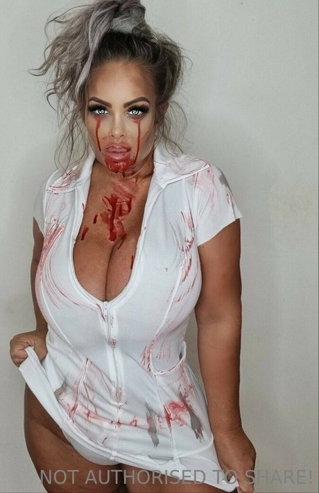 毛深いラテン系オンリーファンズ えろ 画像