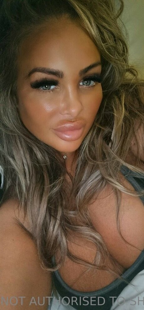 18歳のオンリーファンズ えろた 写真