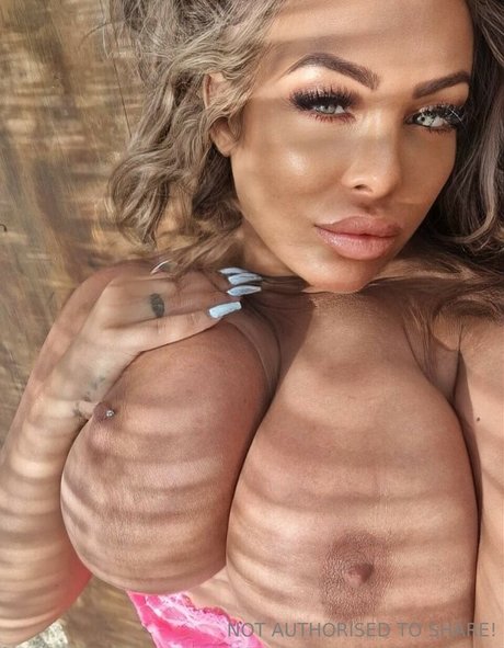 黒人フェムボーイオンリーファンズ 無料エロ 写真