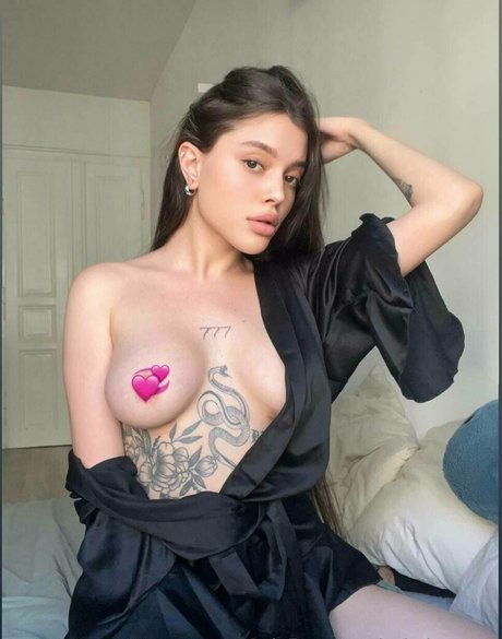 巨乳ティーンオンリーファンズ 無料セックス 画像