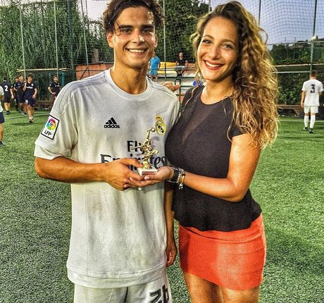 Cleo Bracchi xxxスター アーカイブ