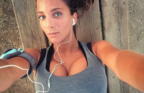 Cleo Bracchi セックス女優 画像