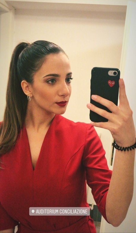 Cleo Bracchi ホットモデル 写真