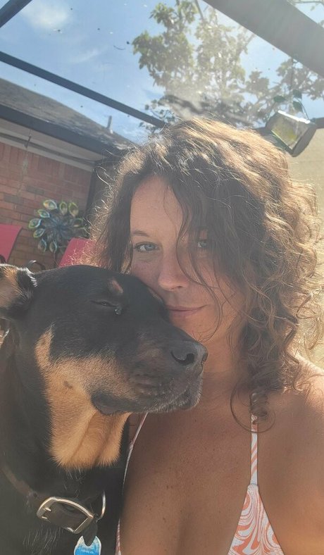 nellebeachgirl 可愛いモデル 写真