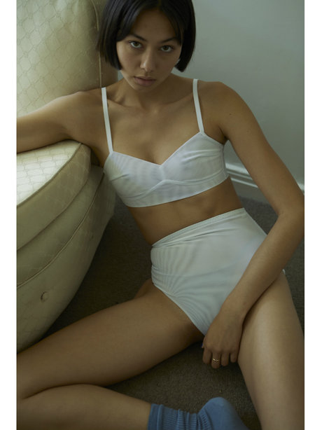 フィットネス xxx onlyfans 美しいヌード 画像