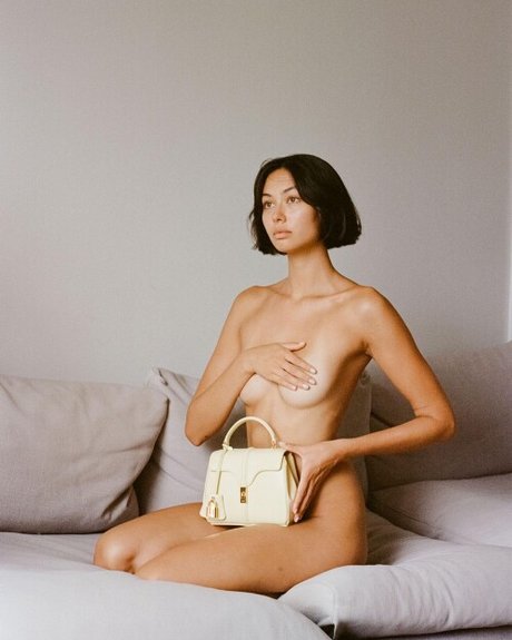 小柄な妻OnlyFans セックス 画像