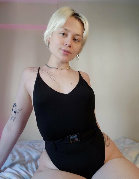 ブルネットのPOV OnlyFans ホットxxx 画像