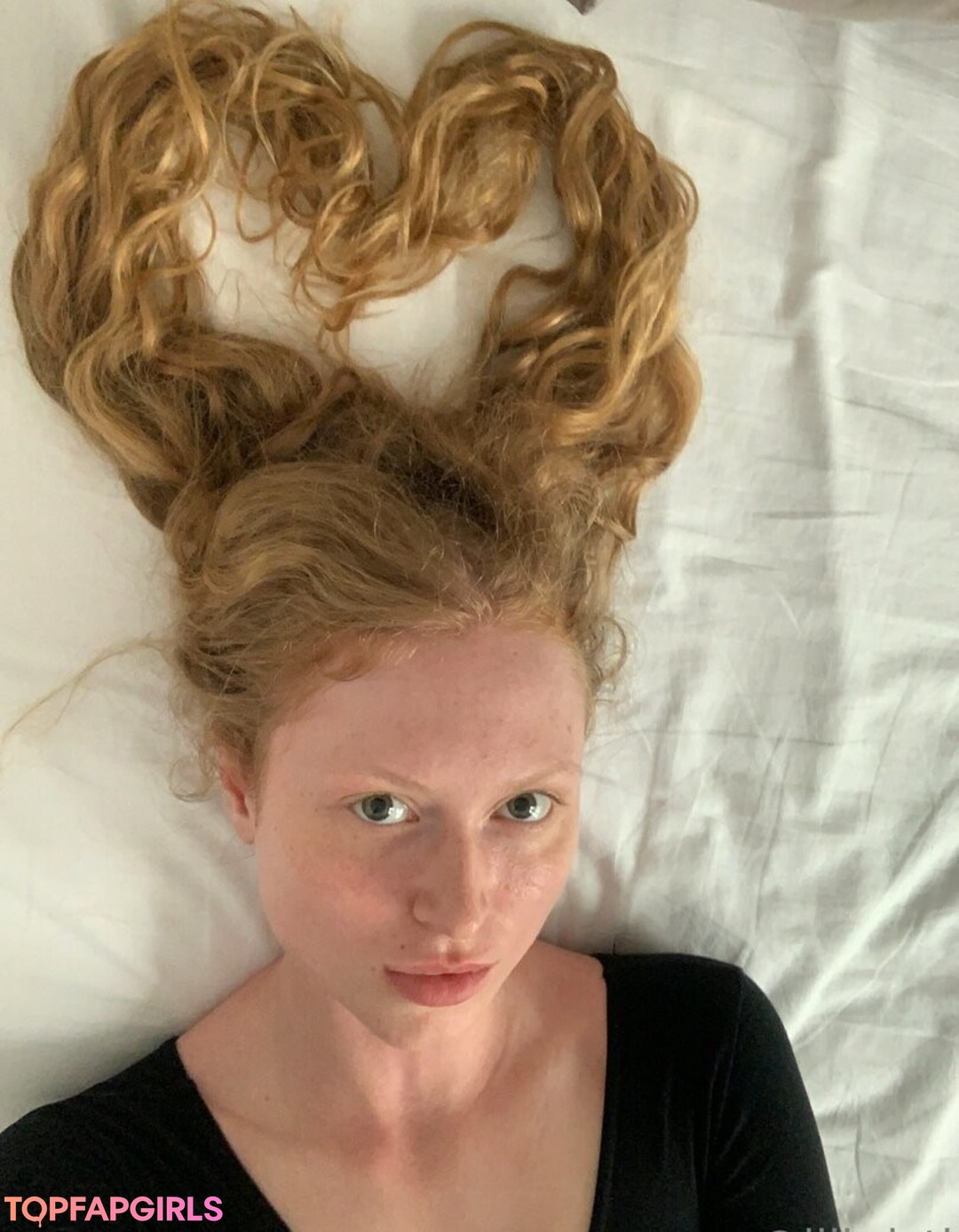 巨乳ティーンオンリーファンズ ホットセックス 写真