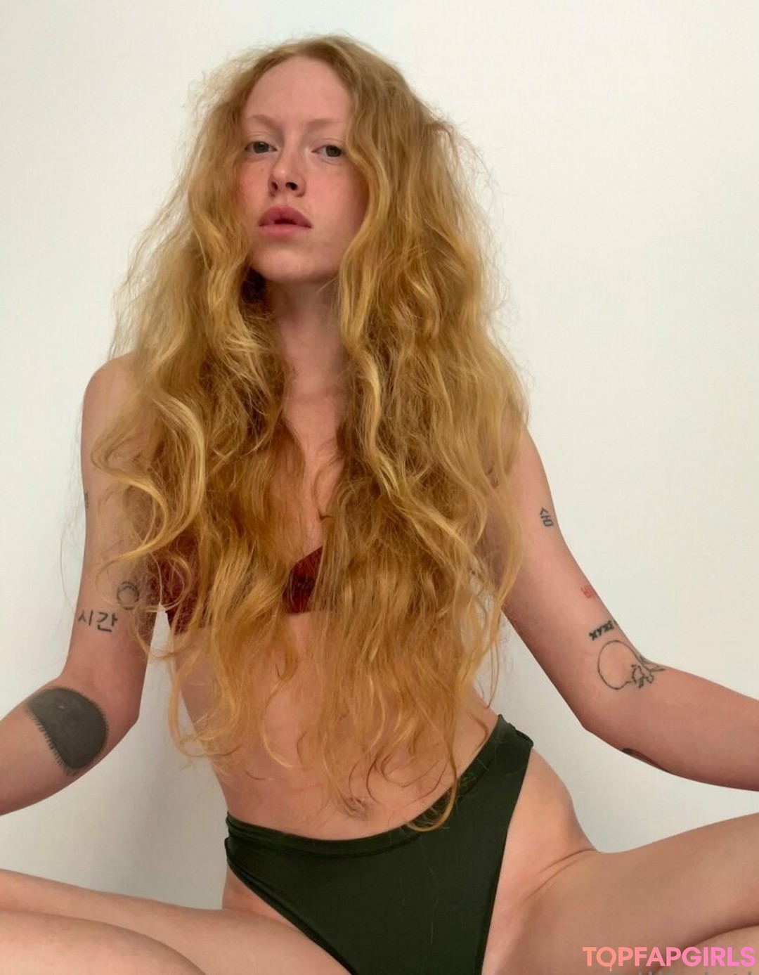 ティーン乱交OnlyFans アートポルノ 写真