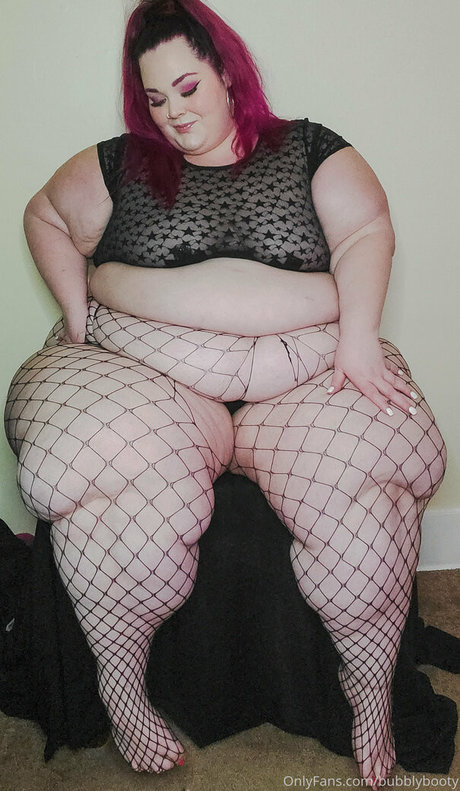 bubblybooty アダルトモデル 画像