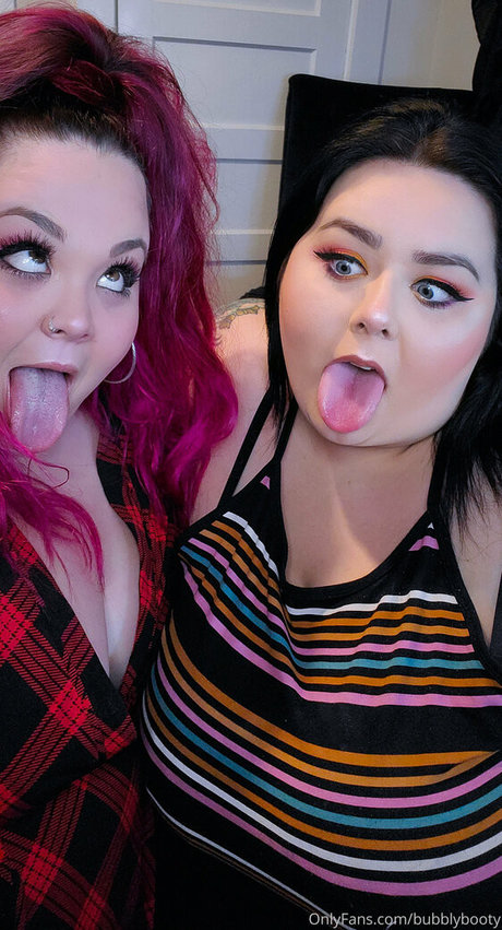 bubblybooty XXXモデル 写真