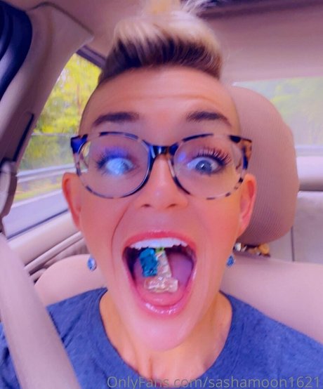 sashamoon1621 HDスター 写真