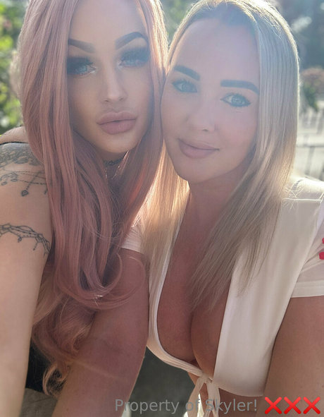 hot mum skyler かわいいスター 写真