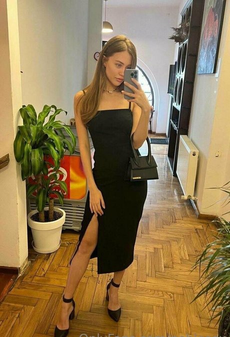 汚れた足オンリーファンズ エロチック ギャラリー