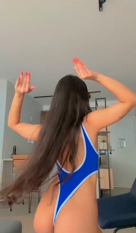 Poliana Arapiraca アダルトスター 写真