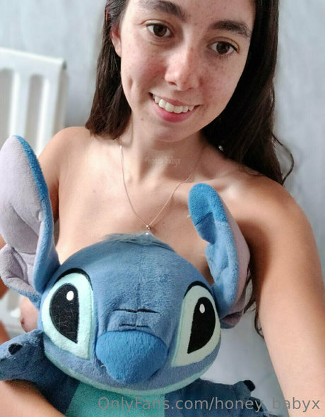 黒人フェムボーイオンリーファンズ セクシーヌード 画像