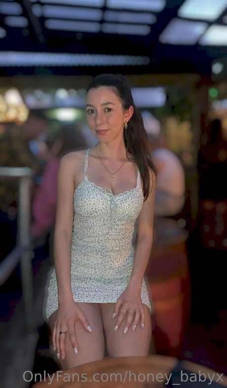 アラブのティーンズオンリーファンズ アートxxx 画像